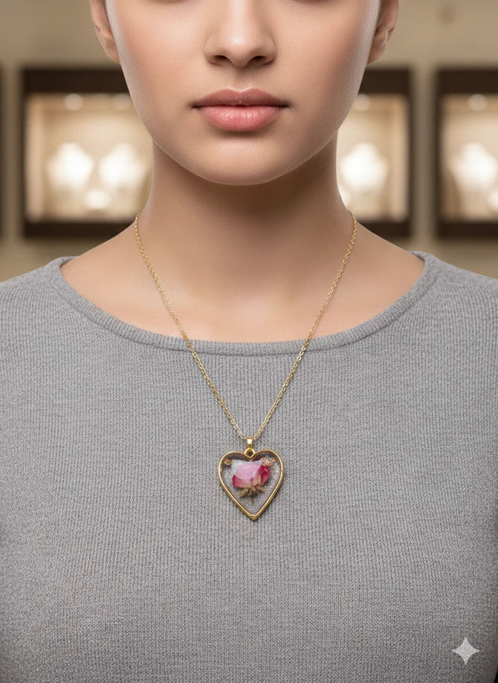 Golden Rose Resin Heart Jewelry Set – Pendant & Earrings