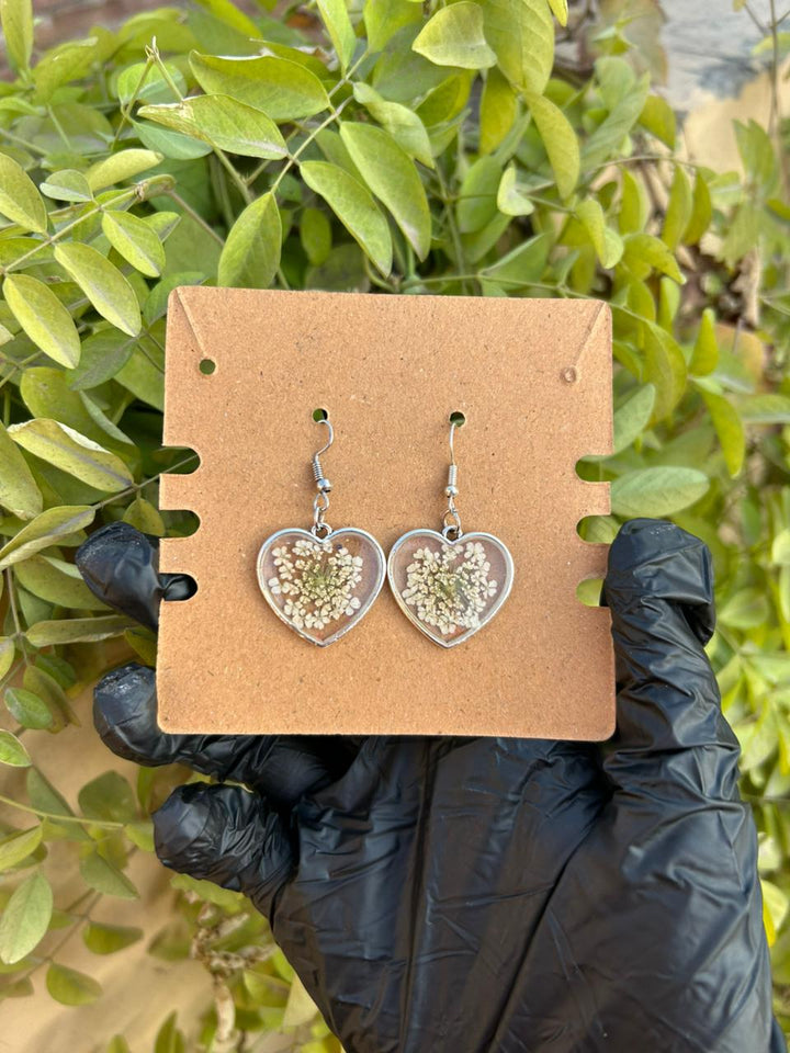 Silver Dandelion Resin Heart Jewelry Set – Pendant & Earrings
